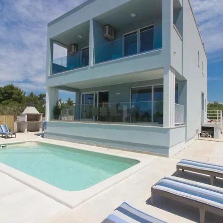 Modern Horizont With Sea View Pool And Playroom Willa Fažana