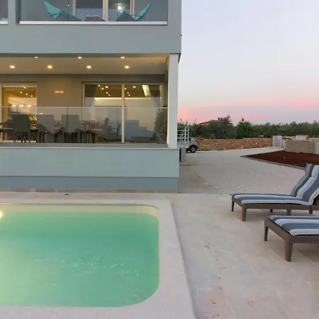 Modern Horizont With Sea View Pool And Playroom