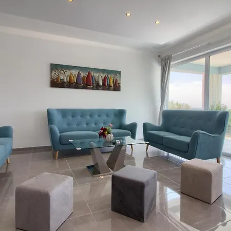 Modern Horizont With Sea View Pool And Playroom Villa *