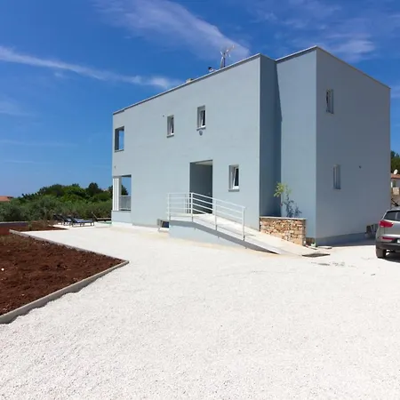 Villa Modern Horizont With Sea View Pool And Playroom Fazana