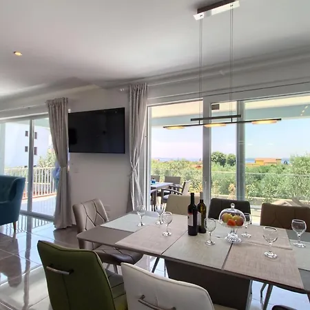 Modern Horizont With Sea View Pool And Playroom Fažana