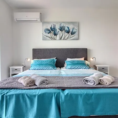 Villa Modern Horizont With Sea View Pool And Playroom